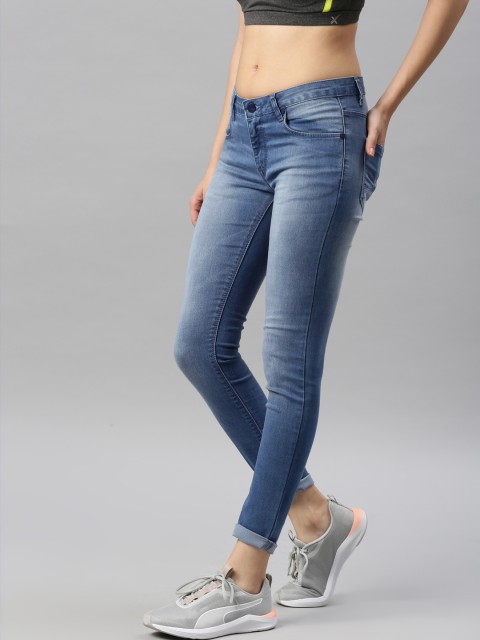 

HRX by Hrithik Roshan Women Blue Skinny Fit Mid-Rise Clean Look Stretchable Jeans
