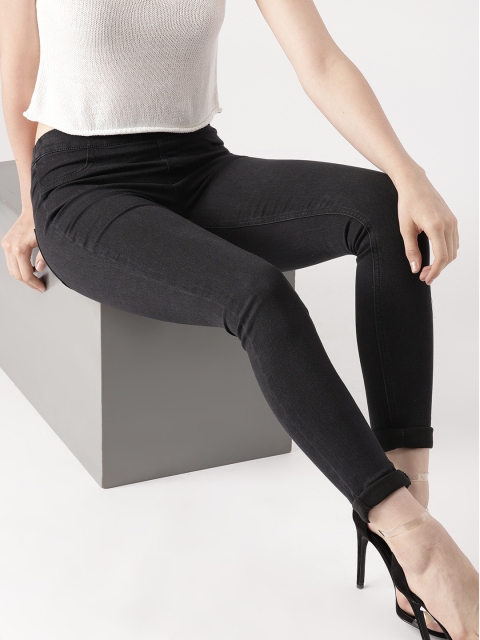 

DressBerry Black Solid Jeggings
