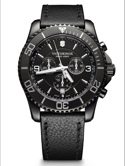 

Victorinox Men Black Analogue Watch
