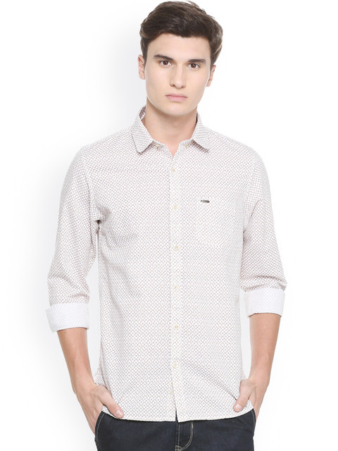 

Peter England Casuals Men White & Peach-Coloured Slim Fit Printed Casual Shirt