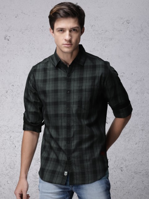

Ecko Unltd Men Black & Grey Slim Fit Checked Casual Shirt