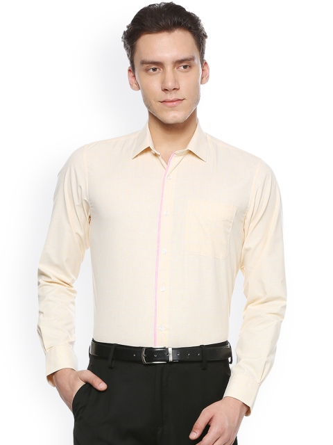 

Peter England Men Yellow Slim Fit Checked Formal Shirt
