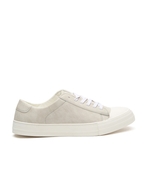 

ether Men Grey Sneakers