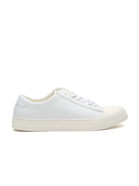 

ether Men Off-White Sneakers