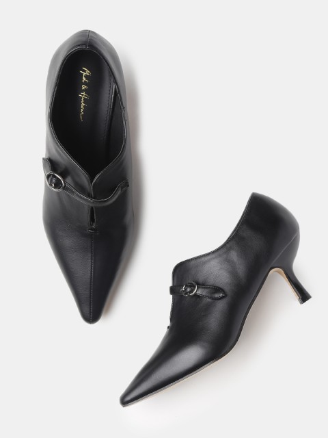 

Mast & Harbour Women Black Solid Pumps