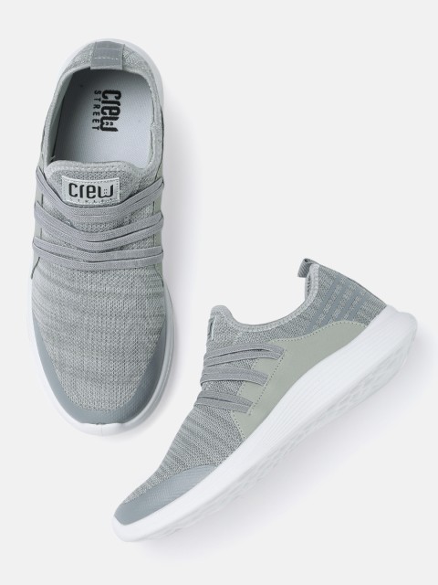 

Crew STREET Men Grey Sneakers