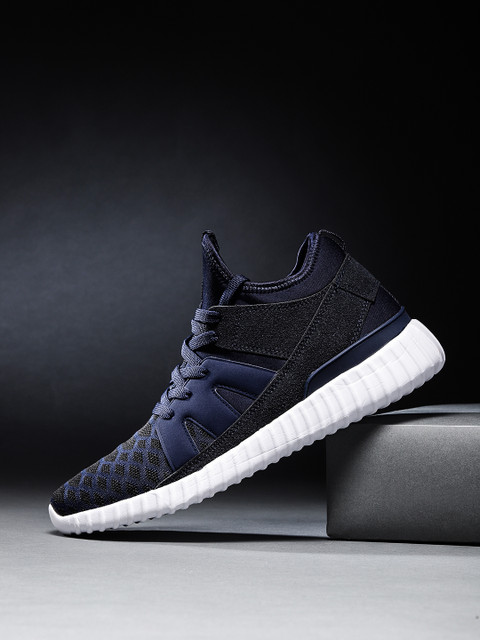 

HRX by Hrithik Roshan Men Navy Blue Mid-Top light weight Athleisure Shoes