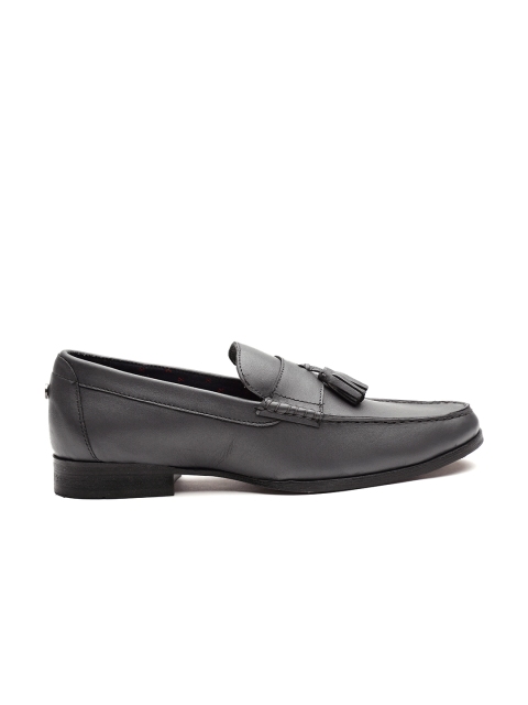 

Carlton London Men Grey Leather Loafers