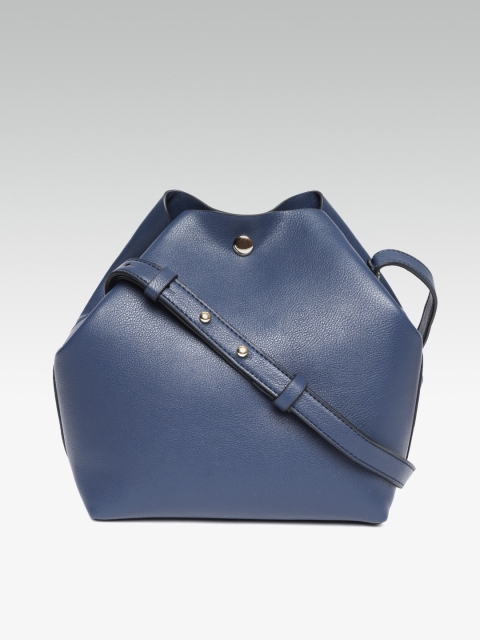 

HEATWAVE Navy Blue Solid Shoulder Bag
