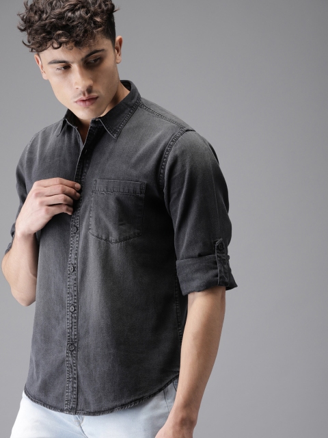 

HERE&NOW Men Charcoal Grey Regular Fit Solid Denim Casual Shirt
