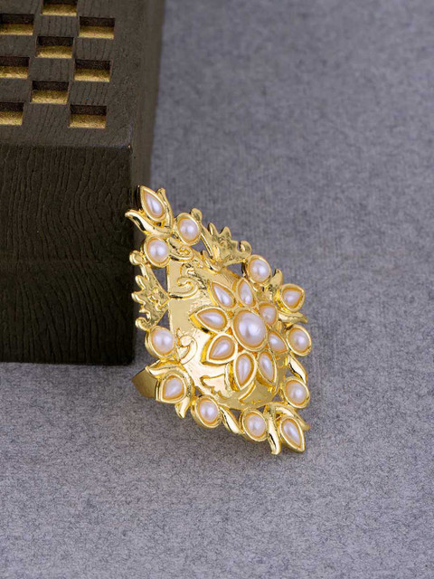 

Voylla Women Gold-Toned & Off-White Kundan Ring
