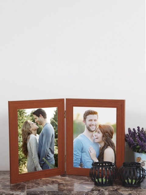 

Art Street Red Textured Photo Frame
