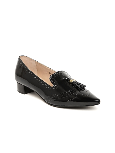 

Carlton London Women Black Tasseled Pumps