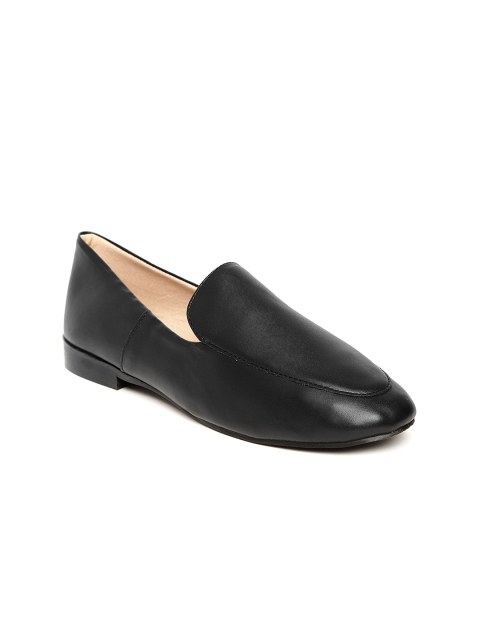 

Carlton London Women Black Solid Flat Shoes