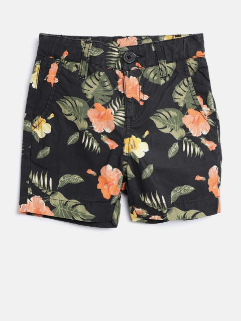 

United Colors of Benetton Boys Black Floral Print Regular Fit Shorts