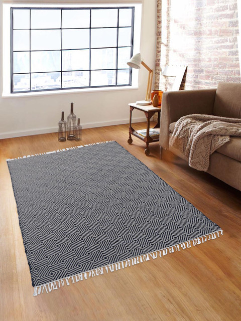 

ROMEE Black Patterned Dhurrie