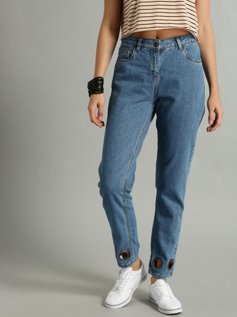 

Roadster Women Blue Boyfriend Fit Mid-Rise Clean Look Jeans