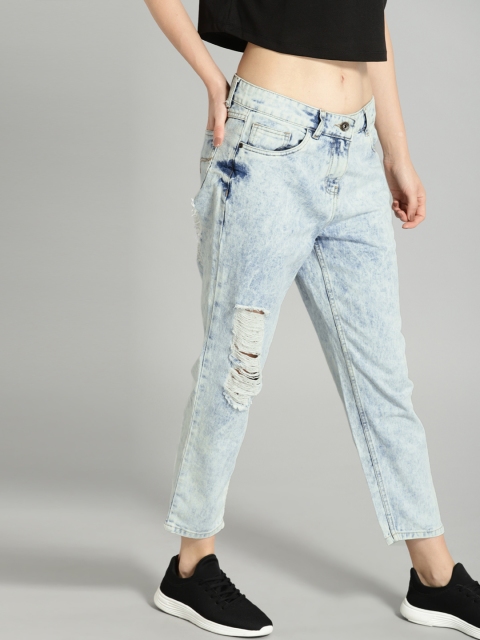 

Roadster Women Blue Boyfriend Fit Mid-Rise Mildly Distressed Cropped Jeans