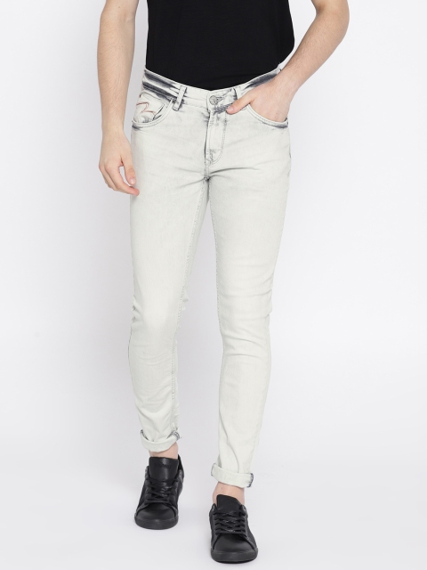

SPYKAR Men Grey Super Skinny Fit Low-Rise Clean Look Stretchable Jeans