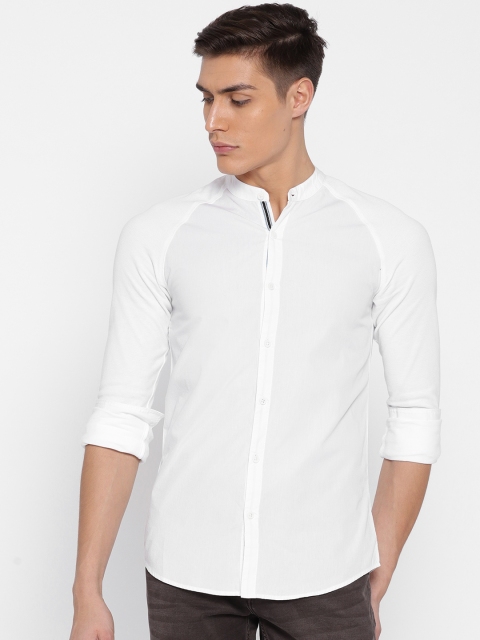

SPYKAR Men White Slim Fit Solid Casual Shirt