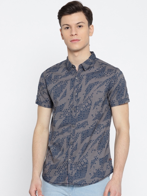 

SPYKAR Men Grey & Navy Blue Slim Fit Printed Casual Shirt