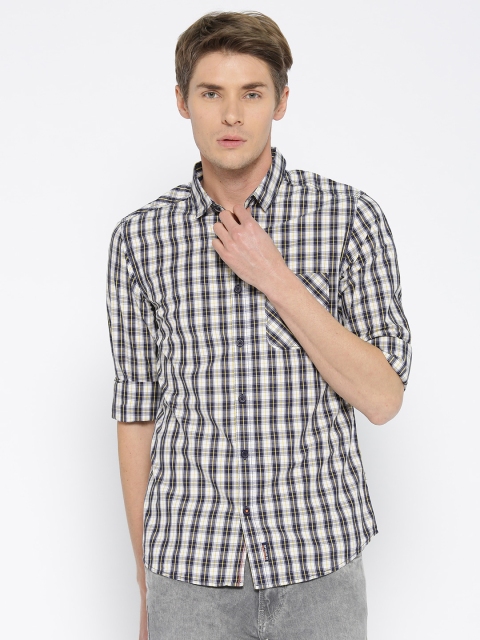 

SPYKAR Men Navy & Off-White Checked Casual Shirt, Navy blue