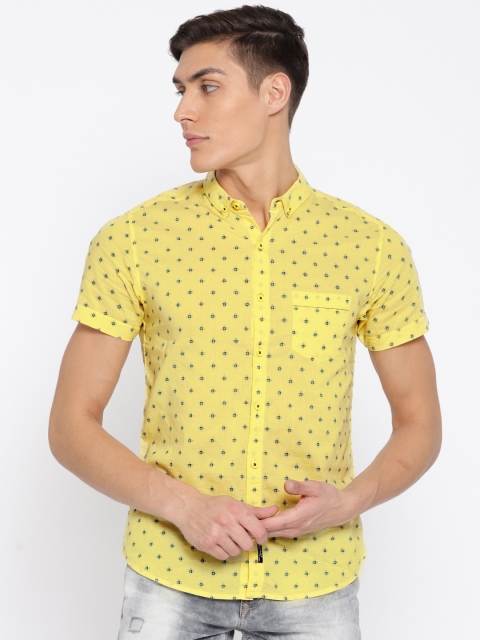 

SPYKAR Men Yellow & Blue Regular Fit Printed Casual Shirt