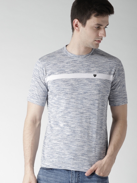 

Okane Men Blue Solid Round Neck T-shirt