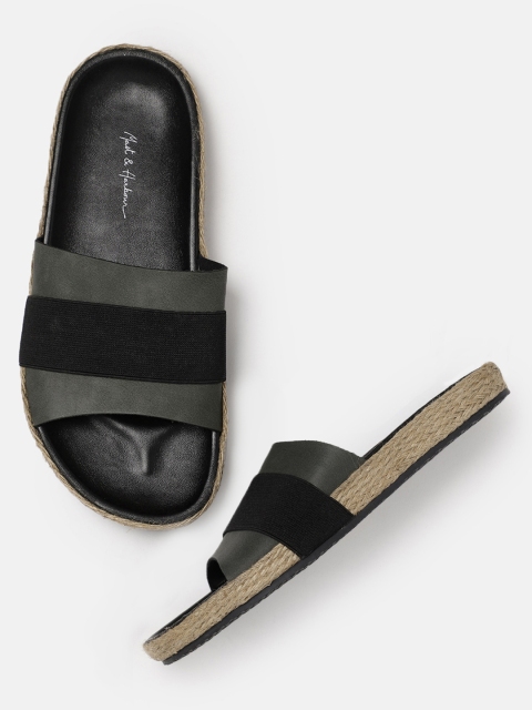 

Mast & Harbour Men Grey & Black Comfort Sandals