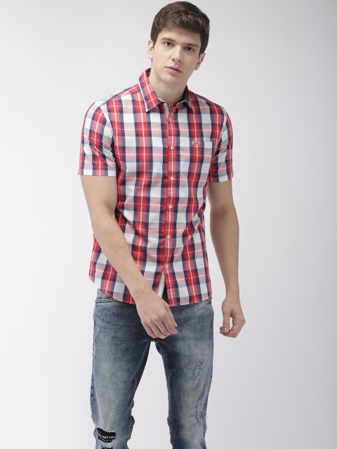 

Flying Machine Men Red & White Slim Fit Checked Casual Shirt