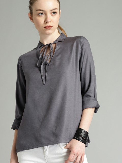 

Roadster Women Solid Grey Tie-Up Neck Top