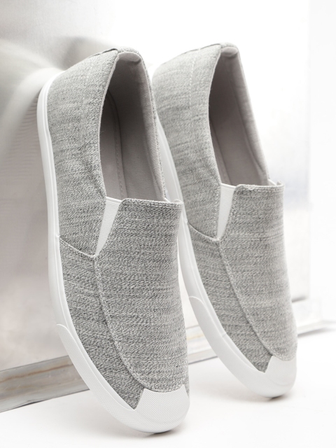 

Mast & Harbour Men Grey Slip-On Sneakers