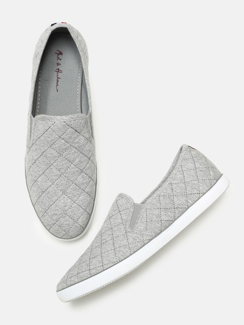 

Mast & Harbour Men Grey Slip-On Sneakers