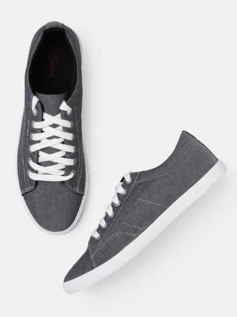 

Roadster Men Charcoal Sneakers