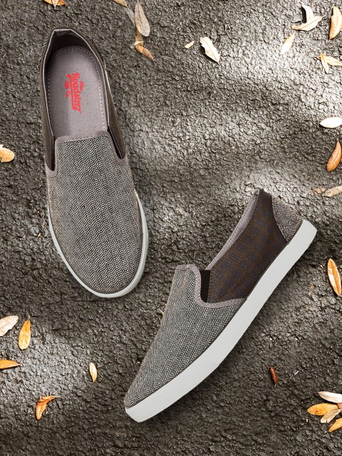 

Roadster Men Grey Slip-On Sneakers