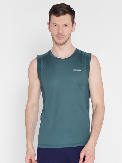 

Alcis Men Teal Green Solid Round Neck T-shirt