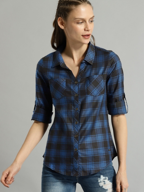 

Roadster Women Blue & Black Regular Fit Checked Casual Shirt