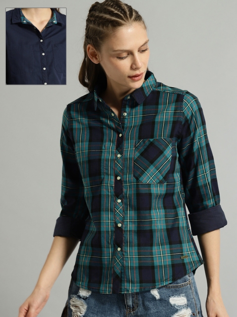 

Roadster Women Green & Navy Blue Regular Fit Checked Reversible Casual Shirt