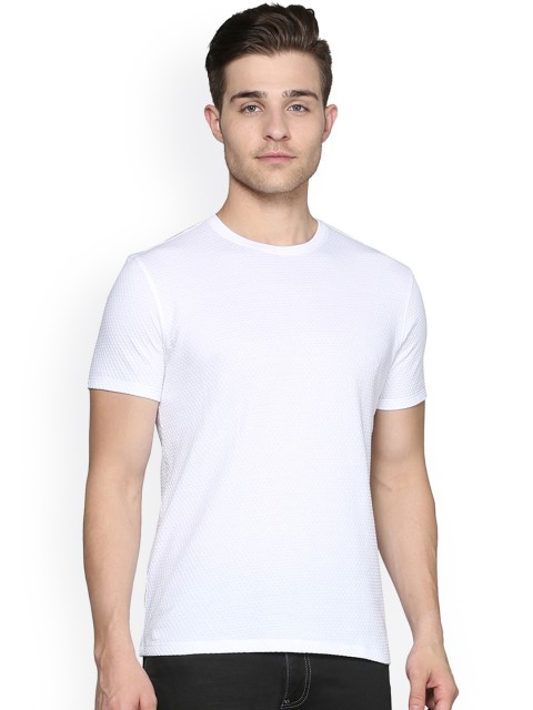 

V Dot Men White Solid Round Neck T-shirt