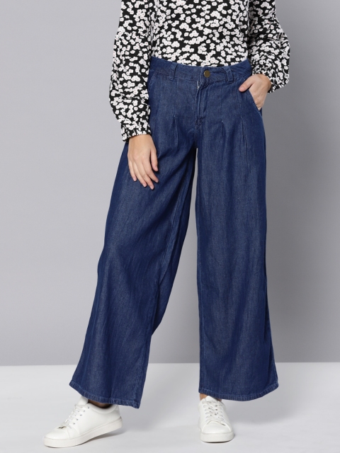 

Chemistry Women Blue Regular Fit Solid Parallel Chambray Trousers