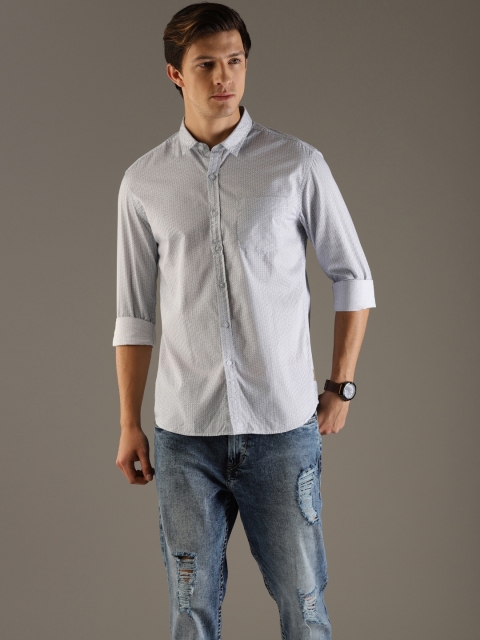 

Flying Machine Men White & Blue Slim Fit Printed Casual Shirt