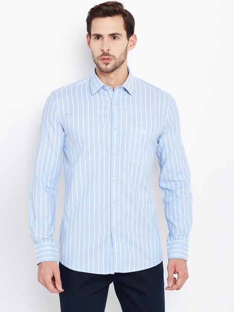 

Crimsoune Club Men Blue Original Slim Fit Striped Casual Shirt