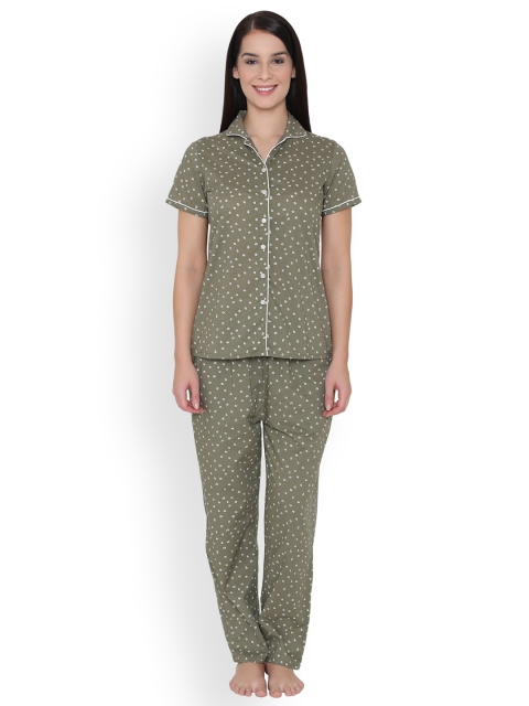 

Clovia Green & White Printed Lounge Set LS0287P17XL