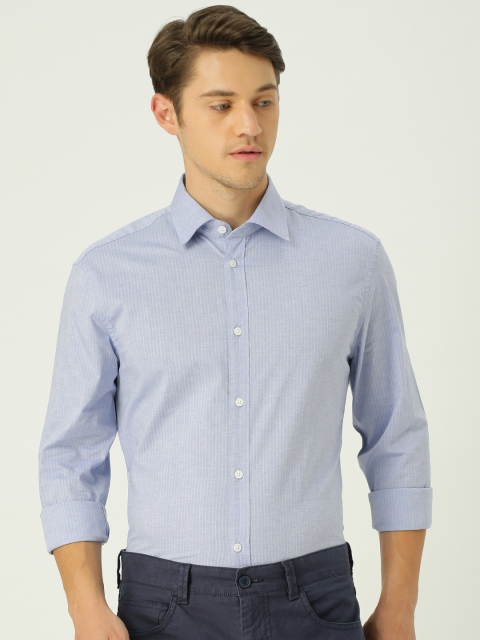 

ESPRIT Men White & Blue Regular Fit Printed Casual Shirt