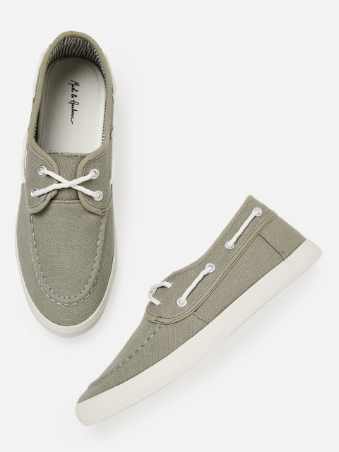 

Mast & Harbour Men Grey Sneakers