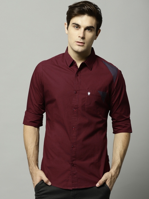 

French Connection Men Burgundy Regular Fit Solid Casual Shirt