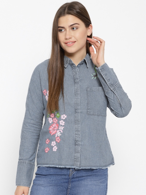 

ESPRIT Women Blue Regular Fit Solid Casual Shirt