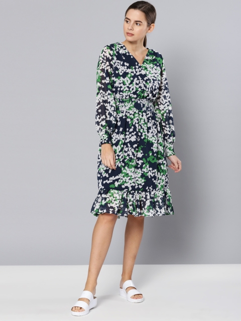 

Chemistry Women Blue & White Printed Fit and Flare Dress