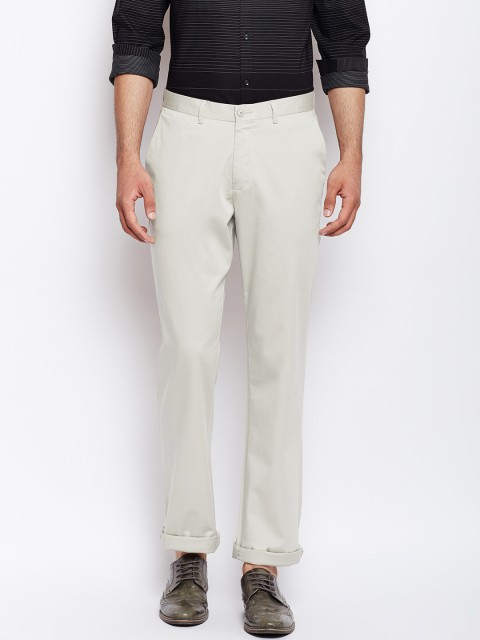 

Blackberrys Men Off-White Tailored Fit Solid Trousers