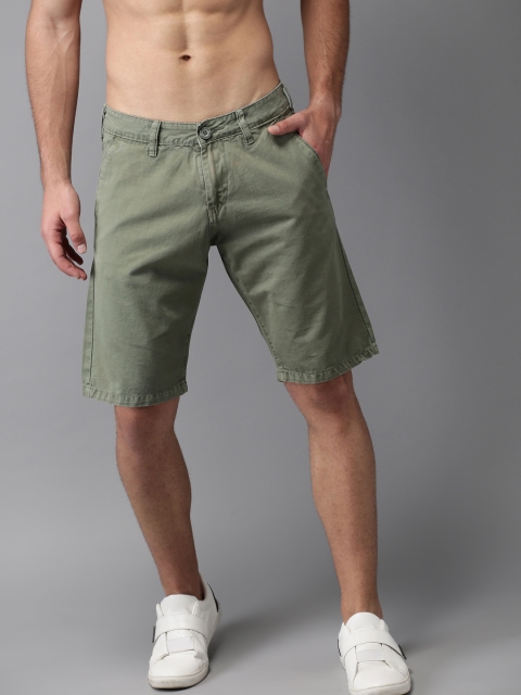 

HERE&NOW Men Olive Green Solid Slim Fit Chino Shorts